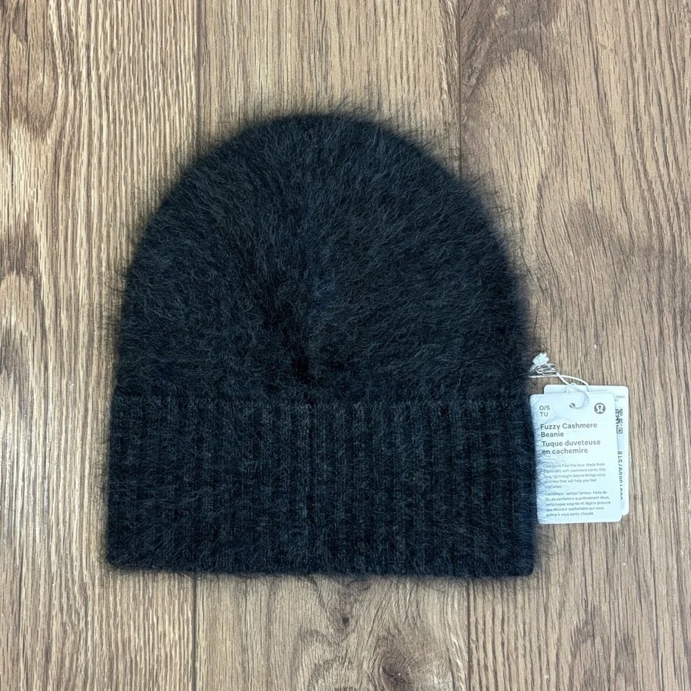 NWT Lululemon Fuzzy Cashmere Beanie In Heathered Light Onyx